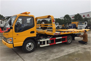 湘东哪里有拖车服务