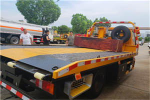 湘东附近拖车电话号码服务